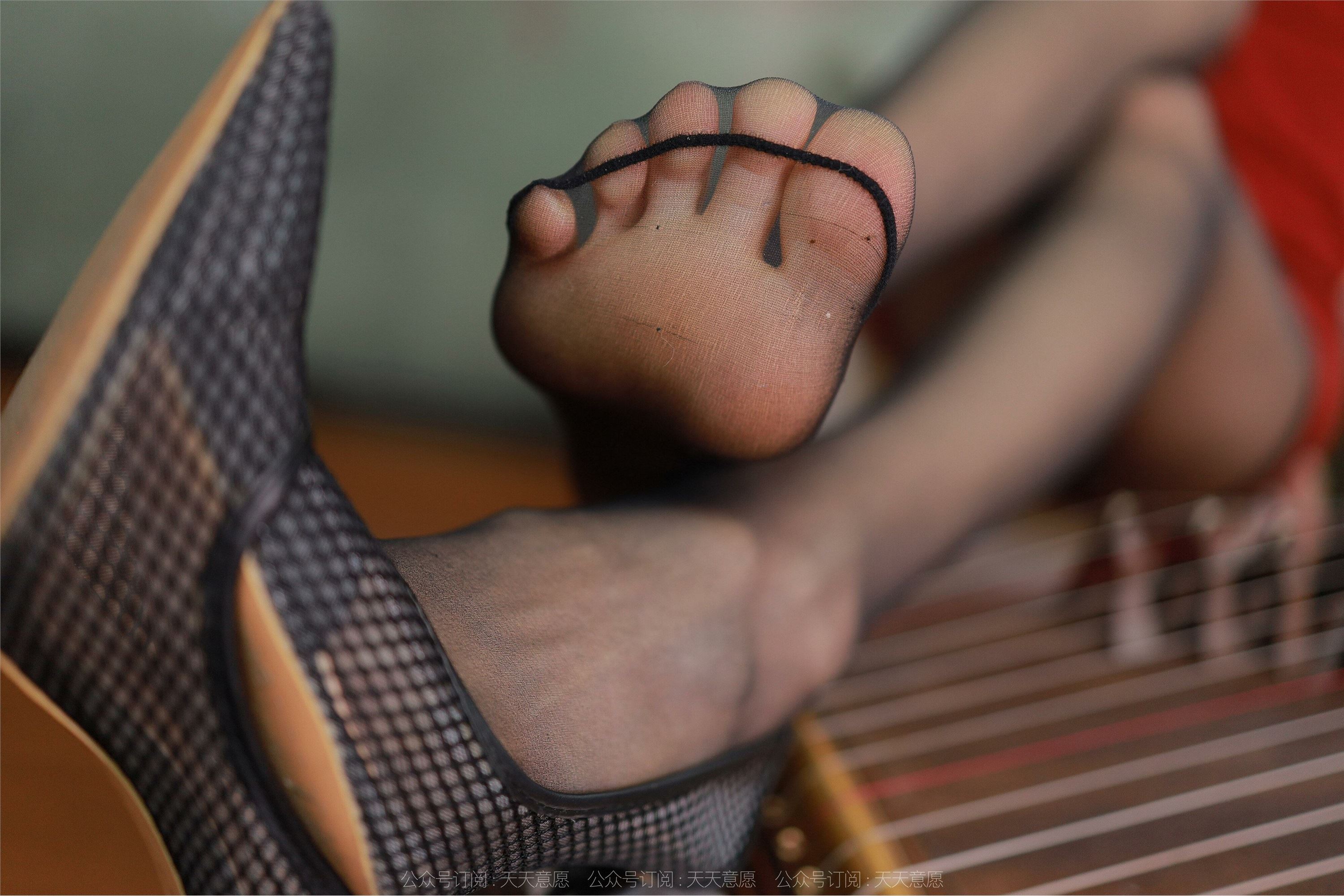 IESS异思趣向  2022.04.26 丝享家 1071：小六《红裙古筝》